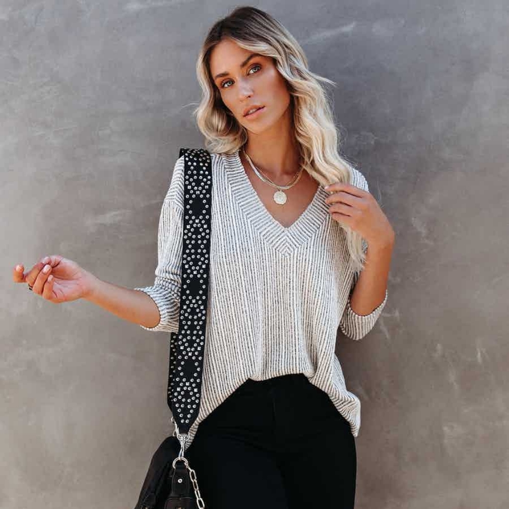 Vici Roza V-Neck Ribbed Knit Top - Ivory - Picture 2 of 10